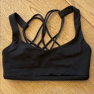 Lululemon Free to be Wild Sports Bra Size 2 in Black